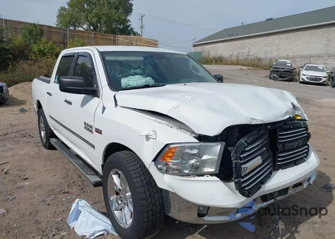 2013 Ram 1500 Big Horn z USA, uszkodzony, nr VIN 1C6RR7LT7DS621944